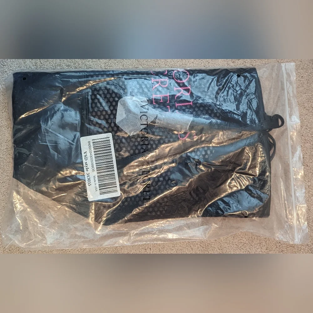 Victoria's Secret Black Mesh Tote Bag - Picture 3 of 3